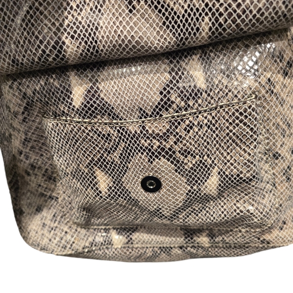 BRAND NEW MICHAEL KORS Leather Satchel - Picture 4 of 10